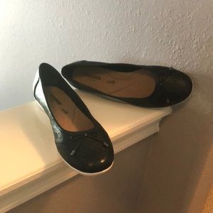 Black Clark flats